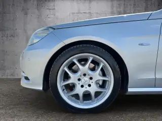 Vehicle image thumbnail, number 19