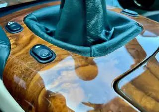 Vehicle image thumbnail, number 6