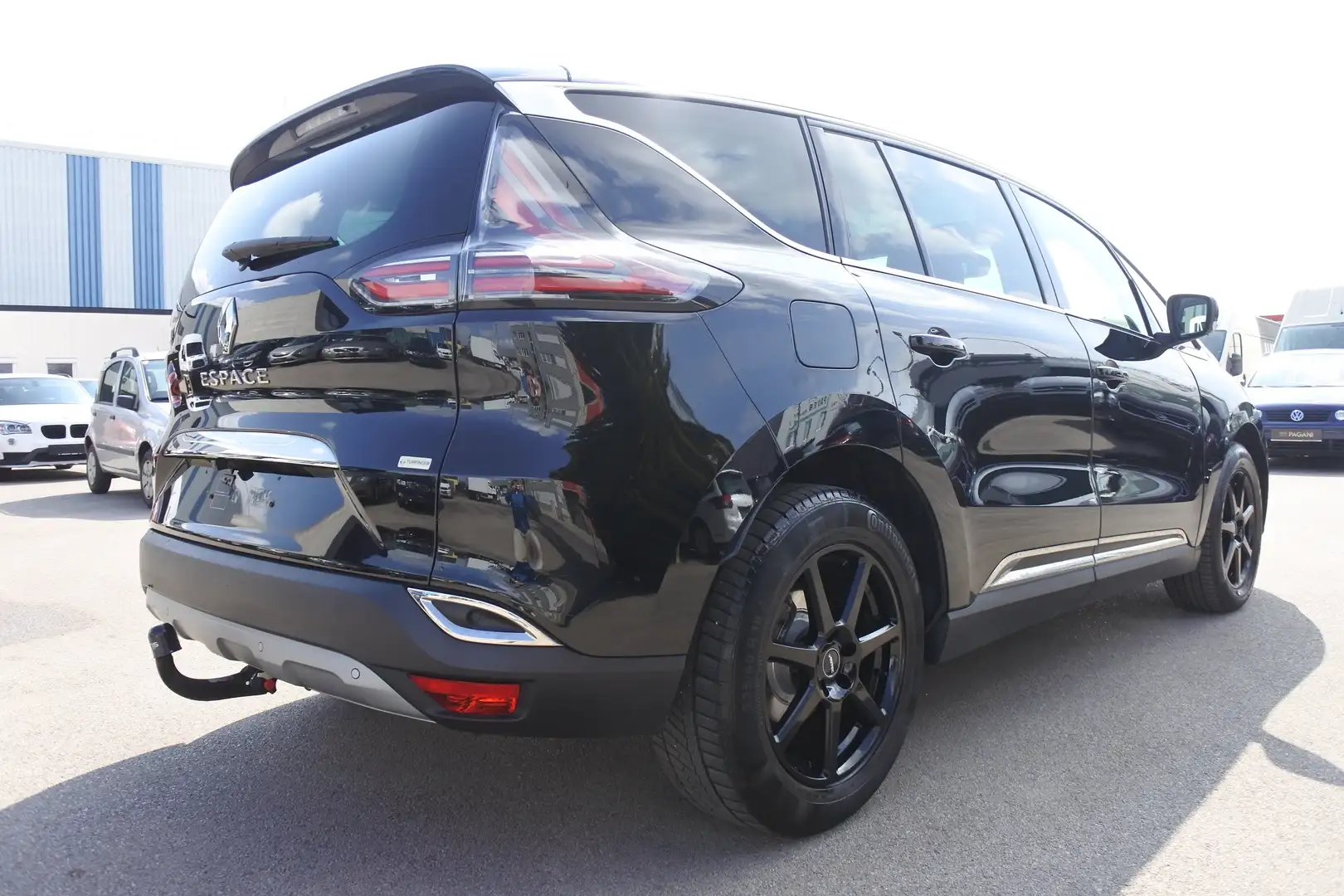 Vehicle image, number 6