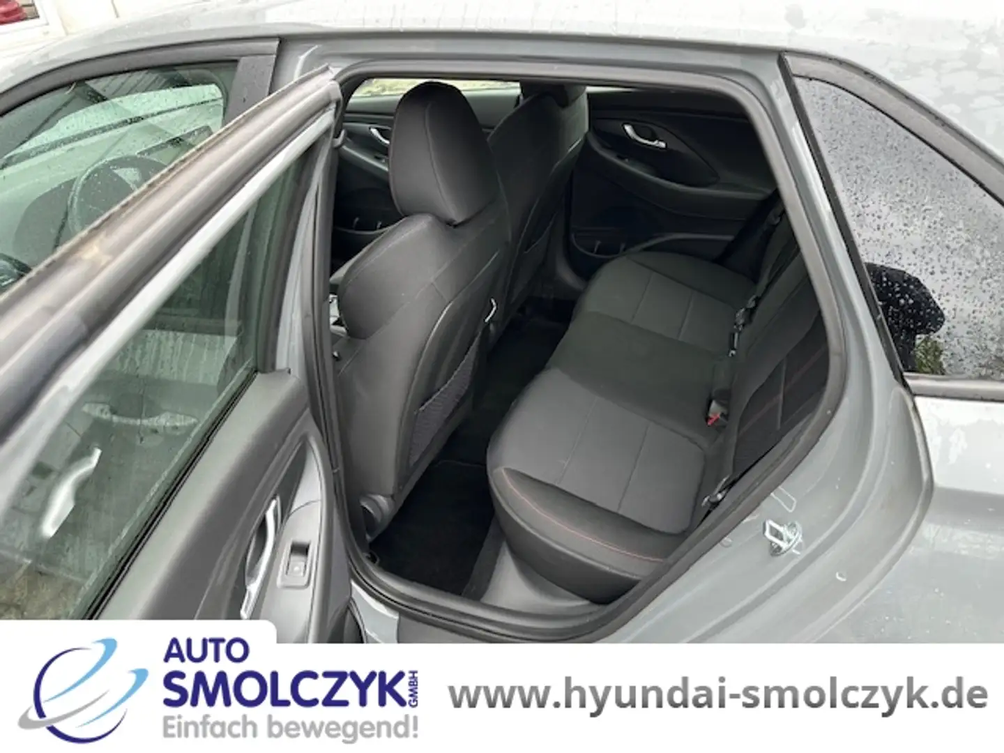 Vehicle image, number 6