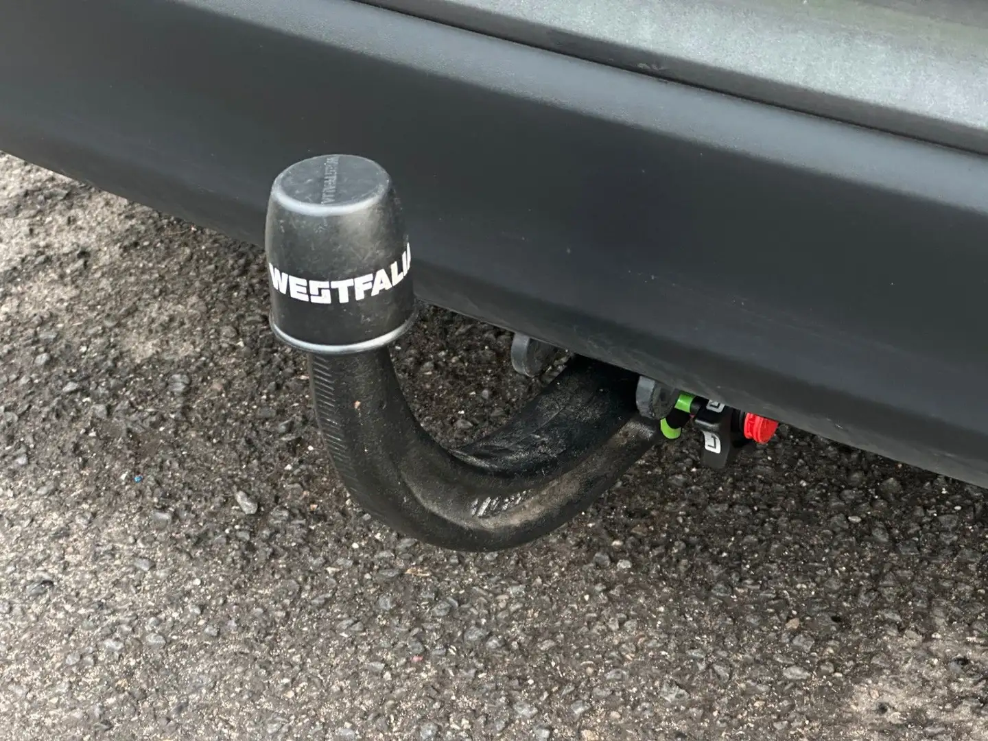 Vehicle image, number 6
