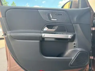 Vehicle image thumbnail, number 11