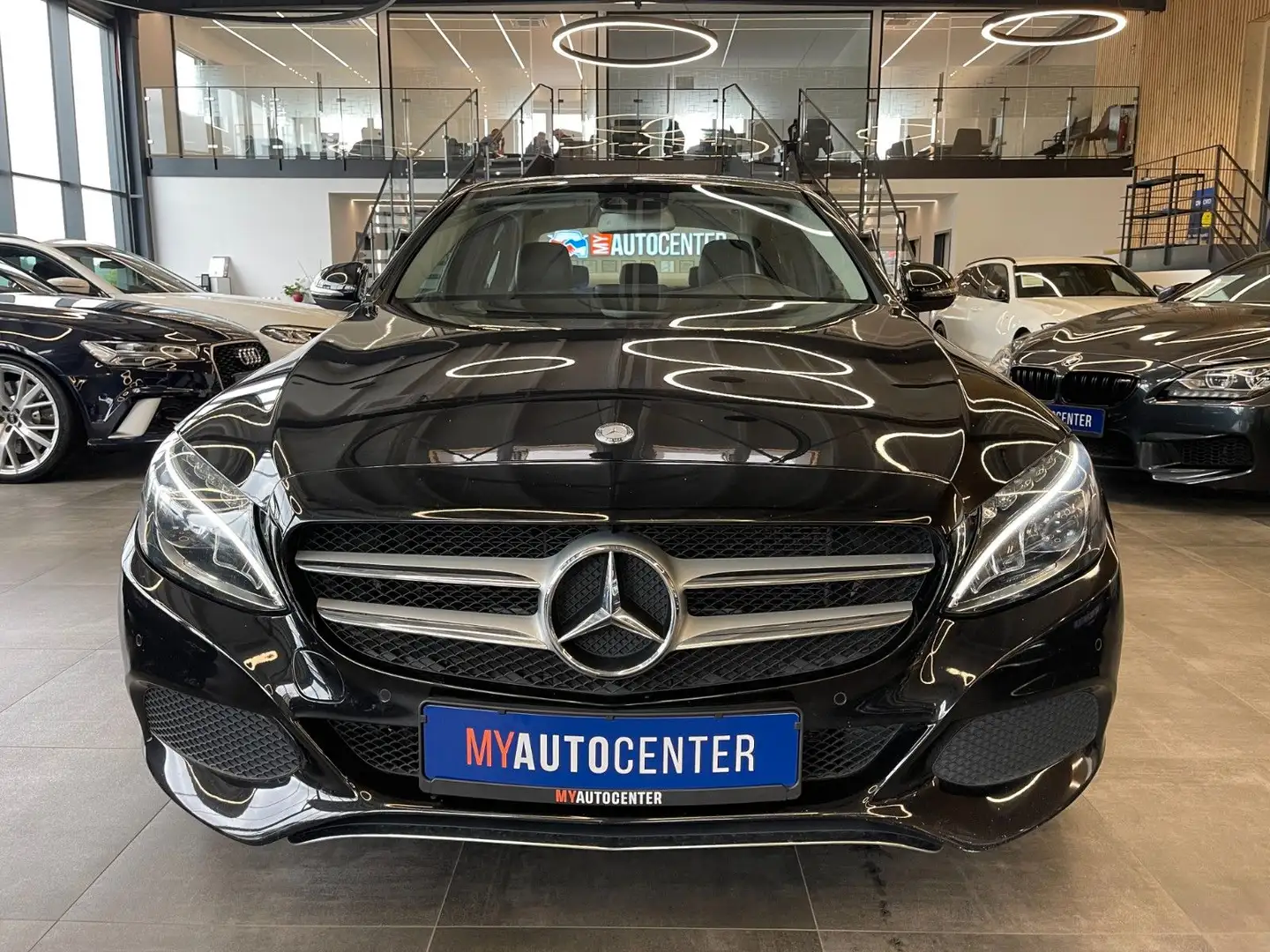 Vehicle image, number 2