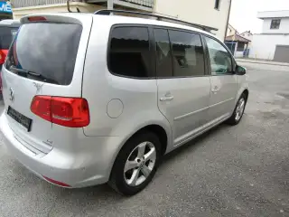 Vehicle image thumbnail, number 4