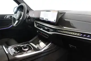 Vehicle image thumbnail, number 6