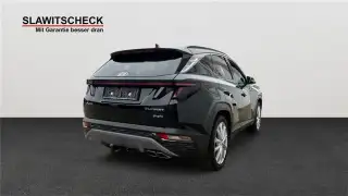 Vehicle image thumbnail, number 4