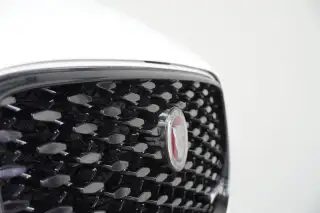 Vehicle image thumbnail, number 6