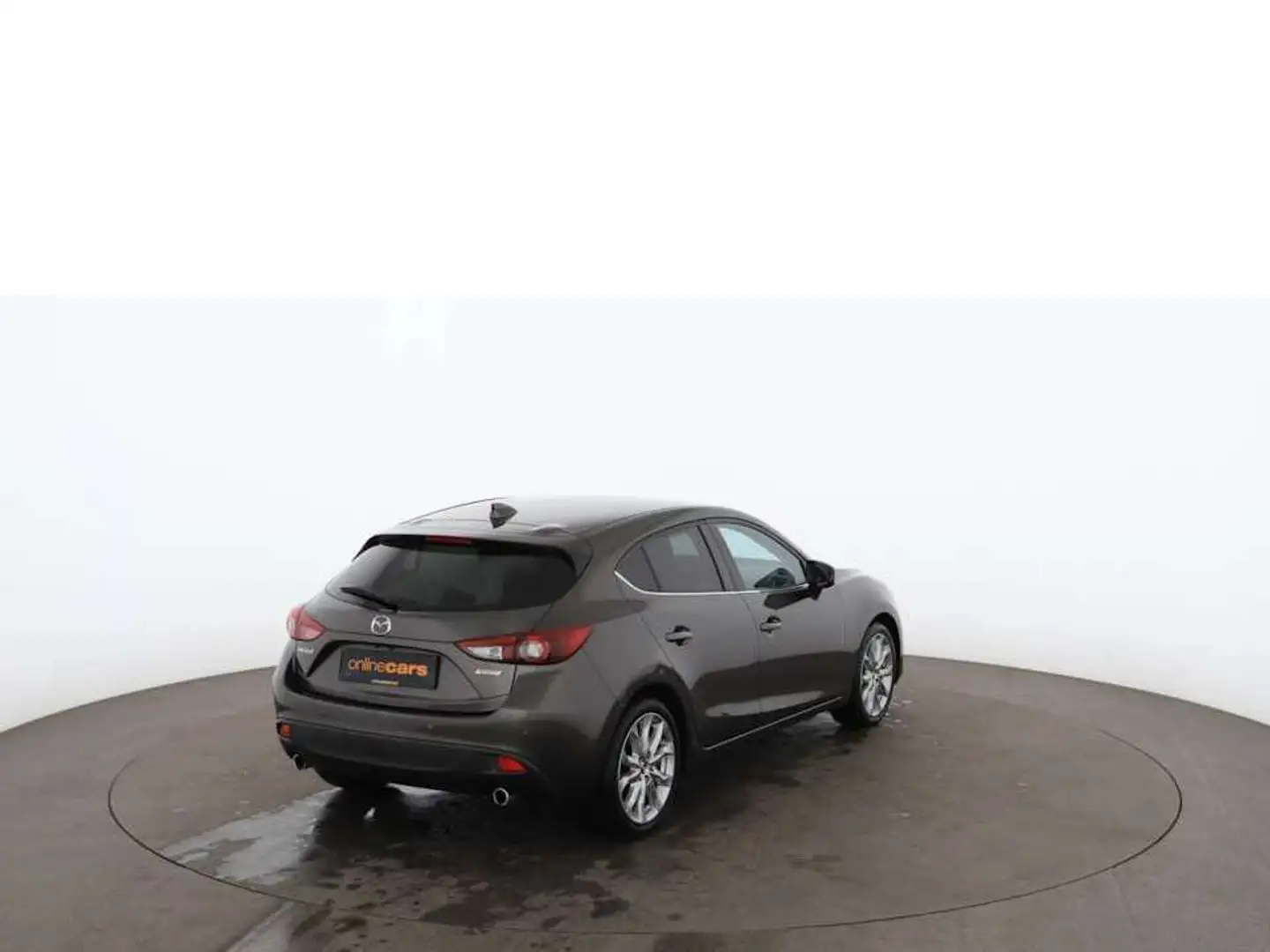 Vehicle image, number 3