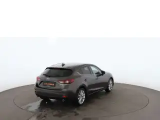 Vehicle image thumbnail, number 3
