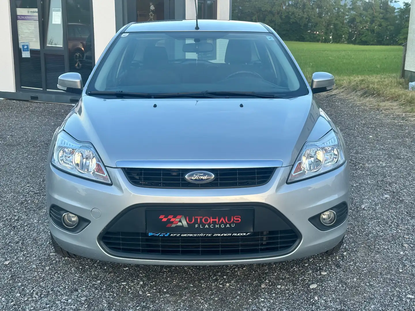 Vehicle image, number 3