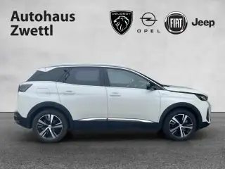Vehicle image thumbnail, number 7