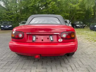 Vehicle image thumbnail, number 4
