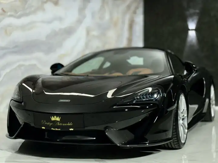 Additional image of the vehicle