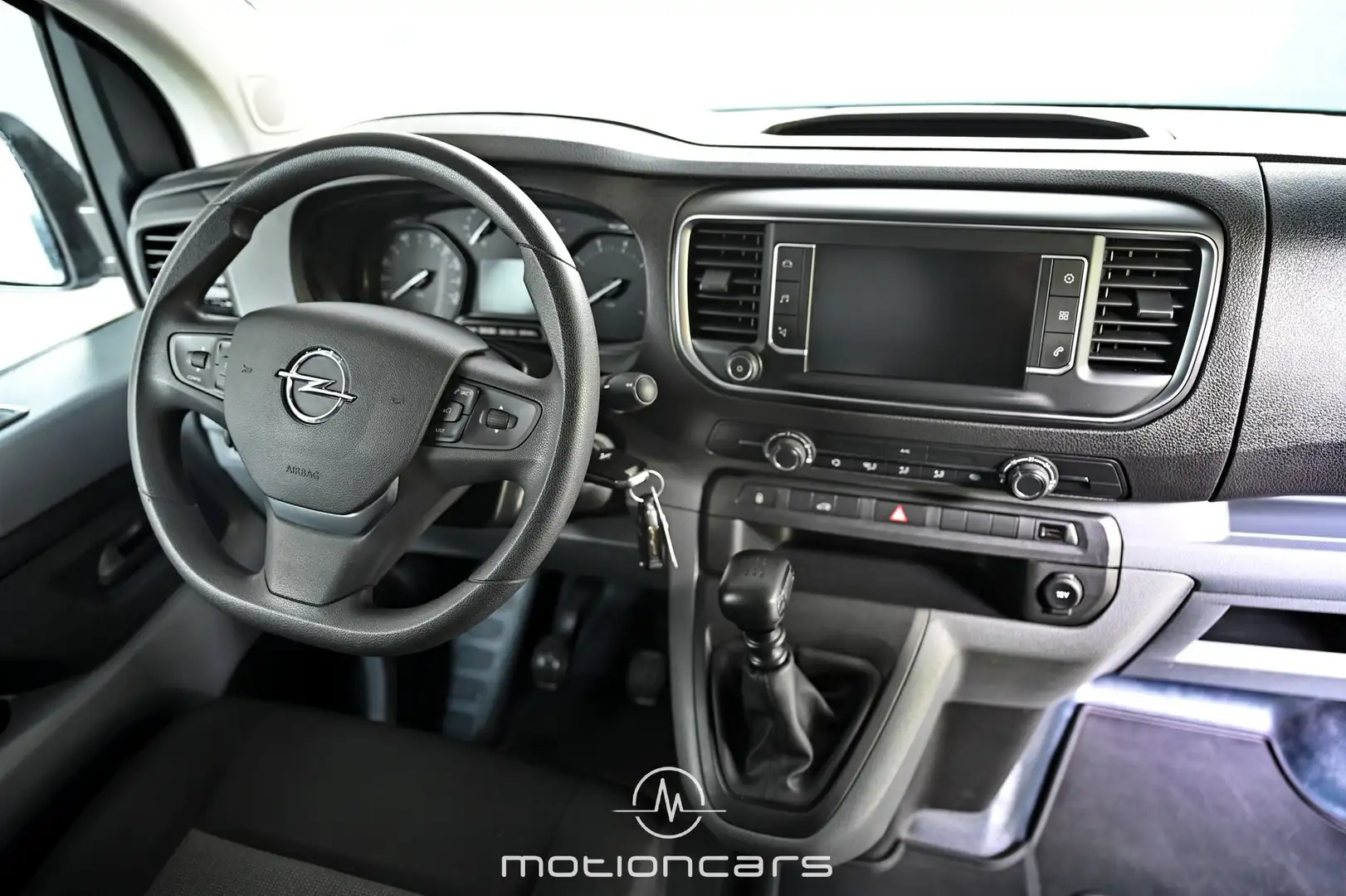 Vehicle image, number 8