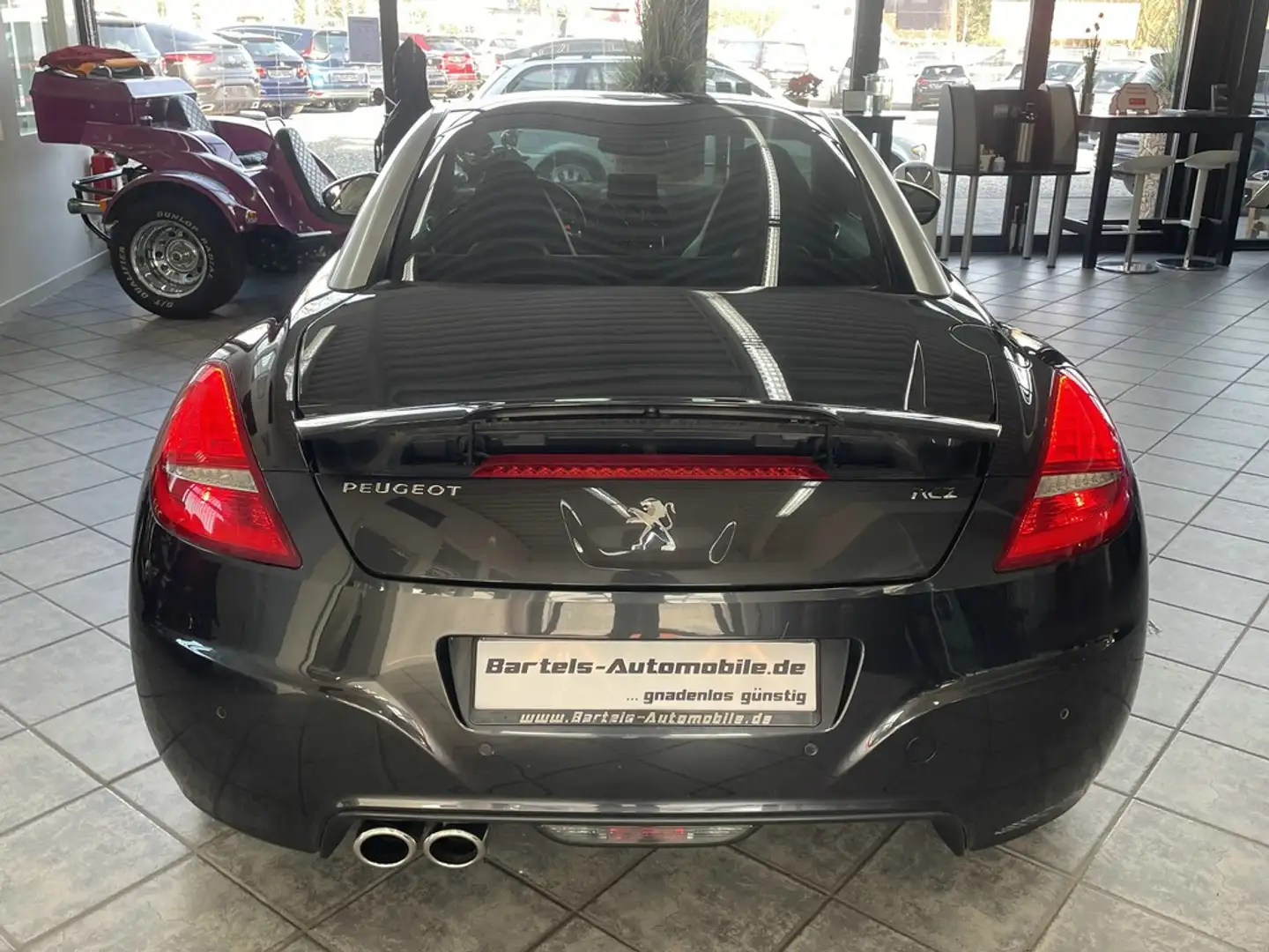 Vehicle image, number 4