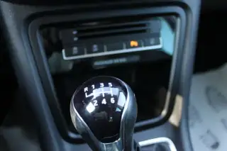 Vehicle image thumbnail, number 19