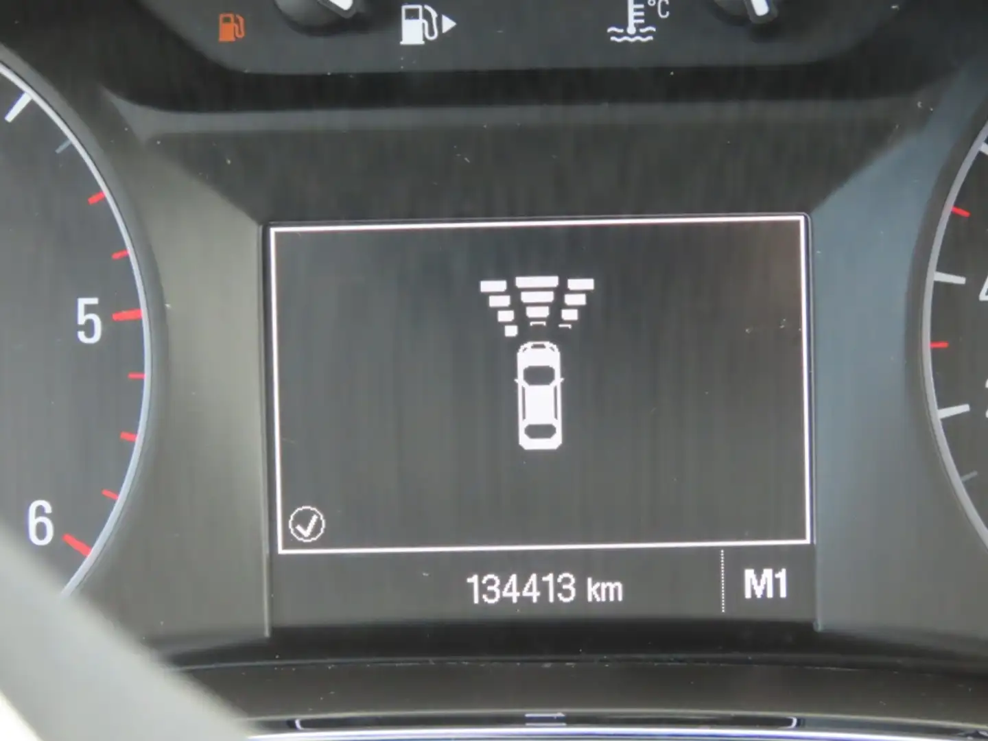Vehicle image, number 13