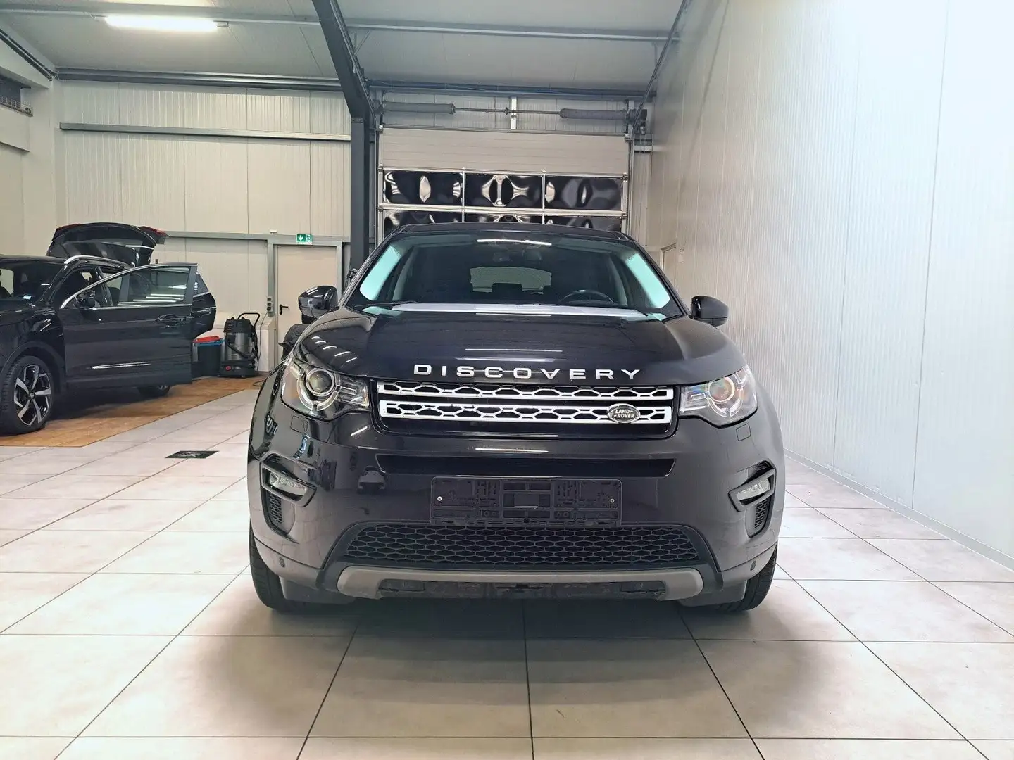 Vehicle image, number 3