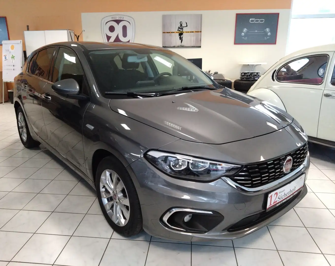 Vehicle image, number 3