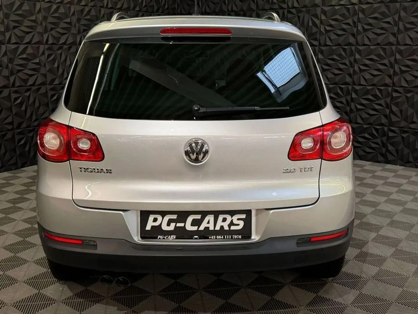 Vehicle image, number 7