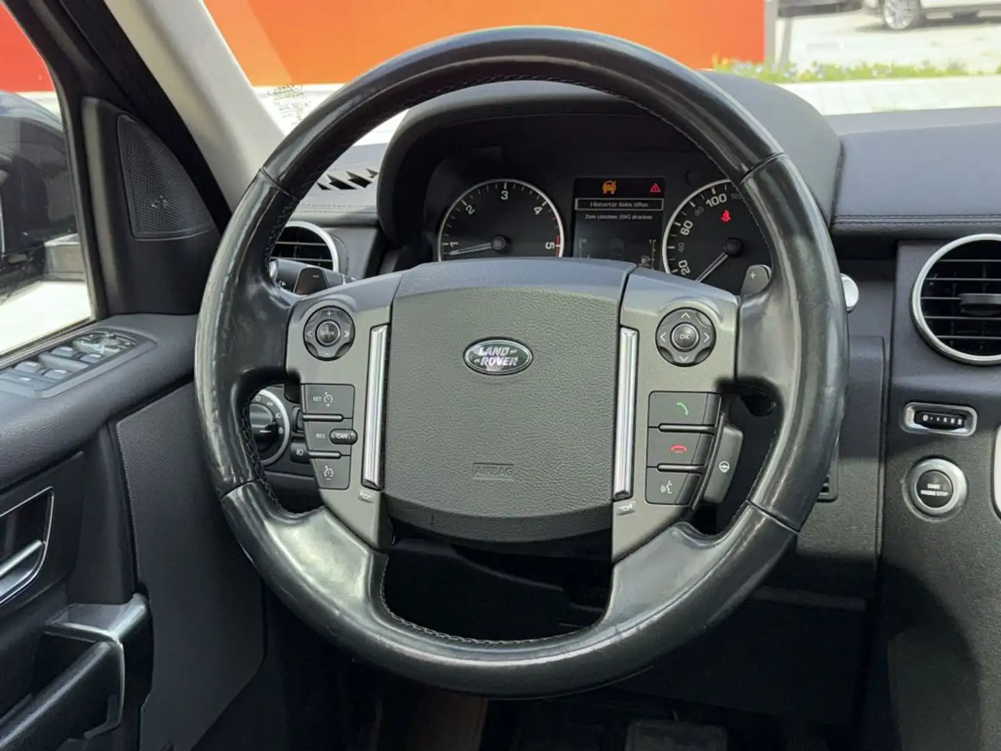 Vehicle image, number 13
