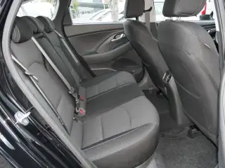 Vehicle image thumbnail, number 8