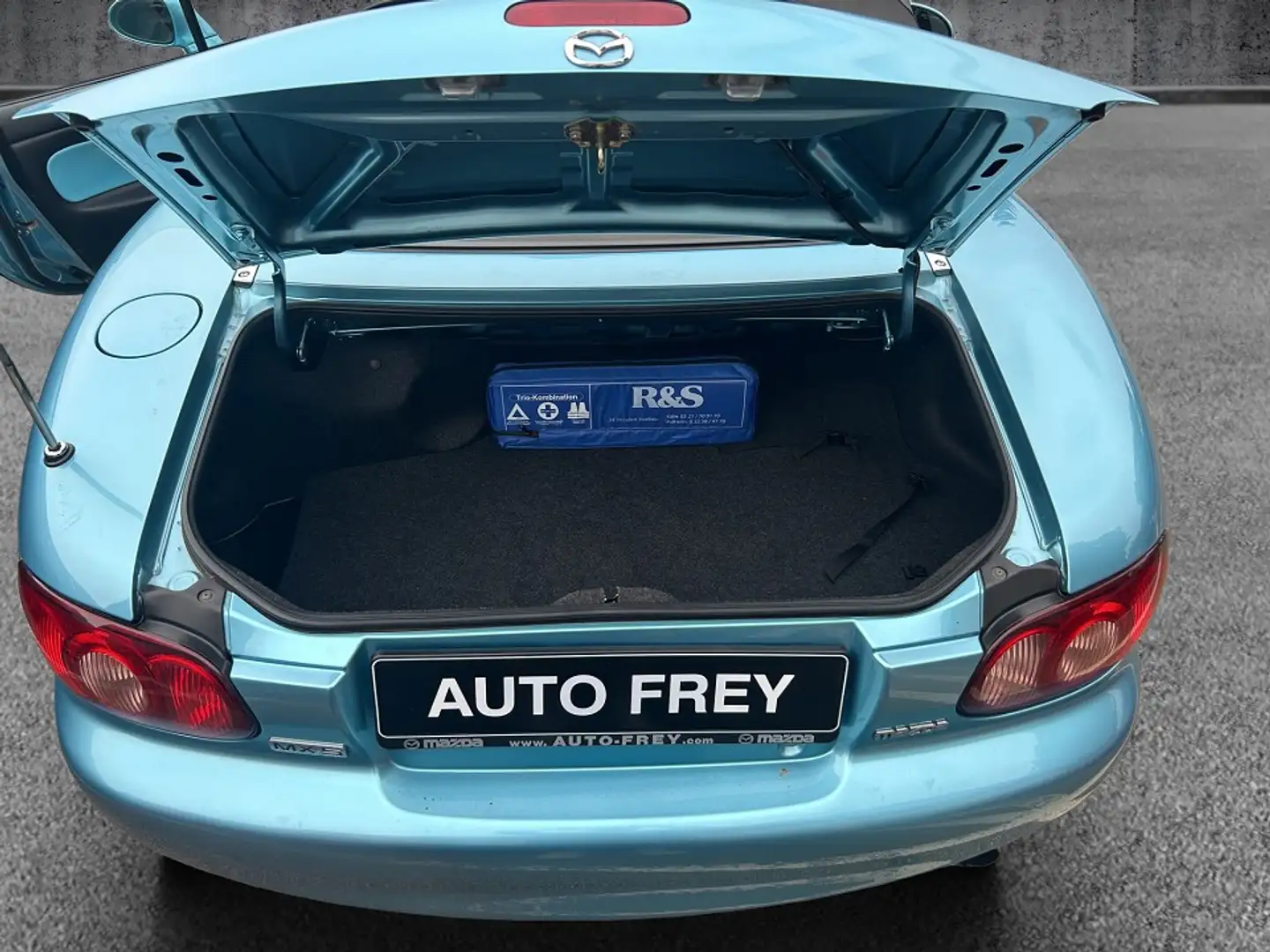 Vehicle image, number 9