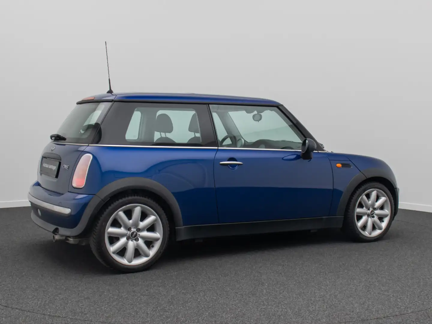 Vehicle image, number 6