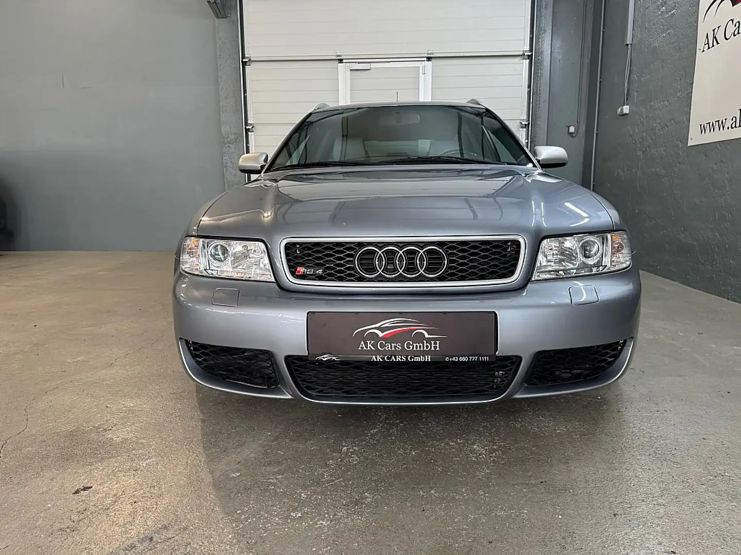 Vehicle image, number 4