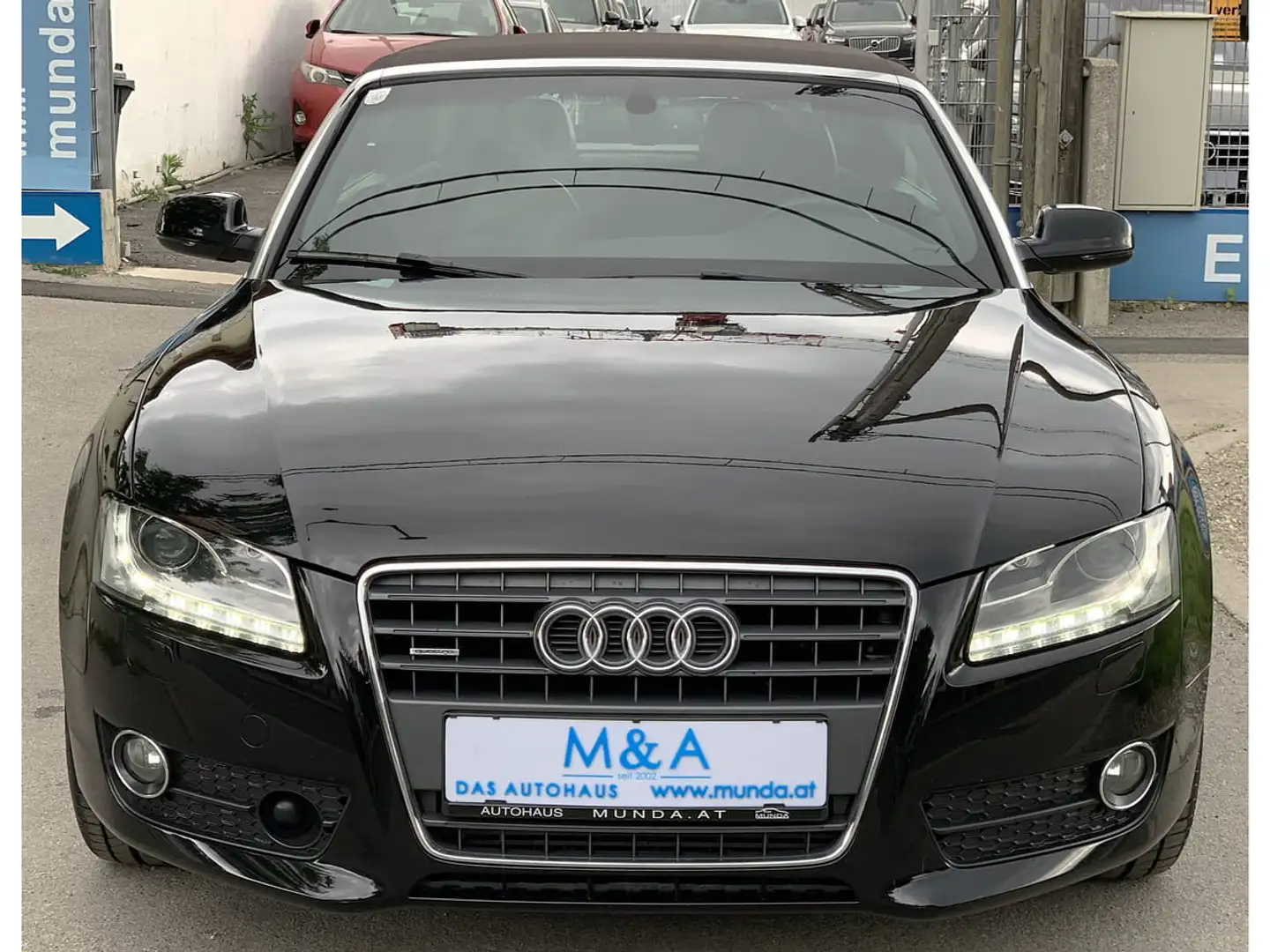 Vehicle image, number 2