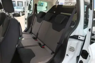 Vehicle image thumbnail, number 12