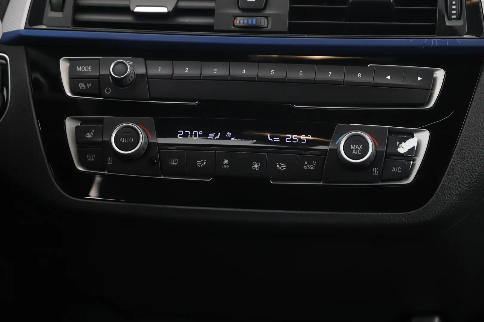 Vehicle image, number 13