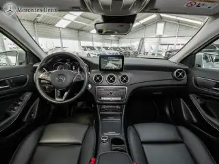 Vehicle image thumbnail, number 8