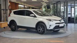 Vehicle image thumbnail, number 3