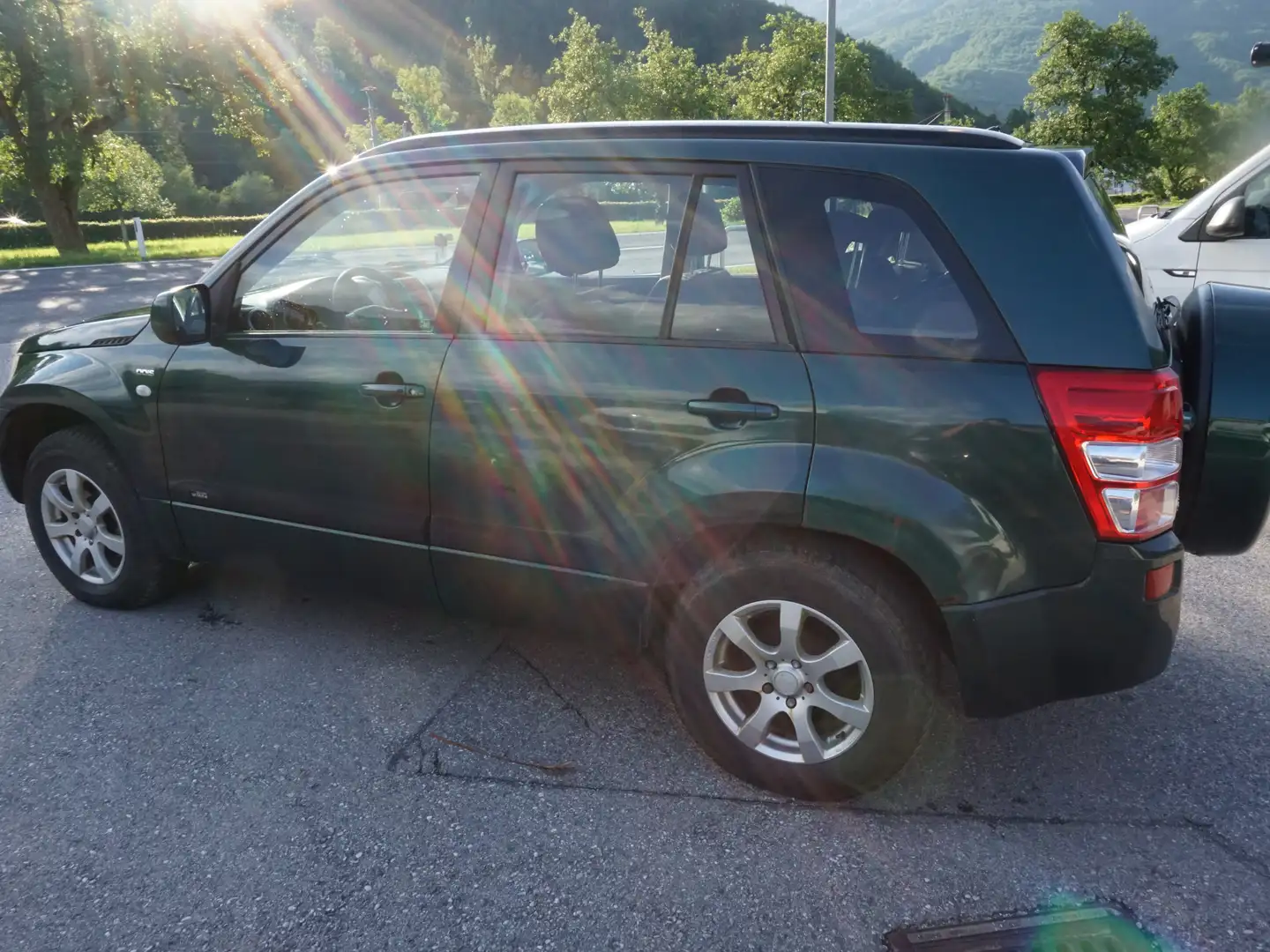 Vehicle image, number 4