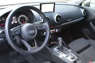 Vehicle image thumbnail, number 7