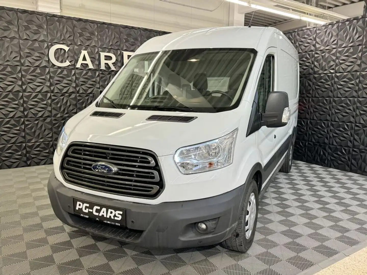 Vehicle image, number 1
