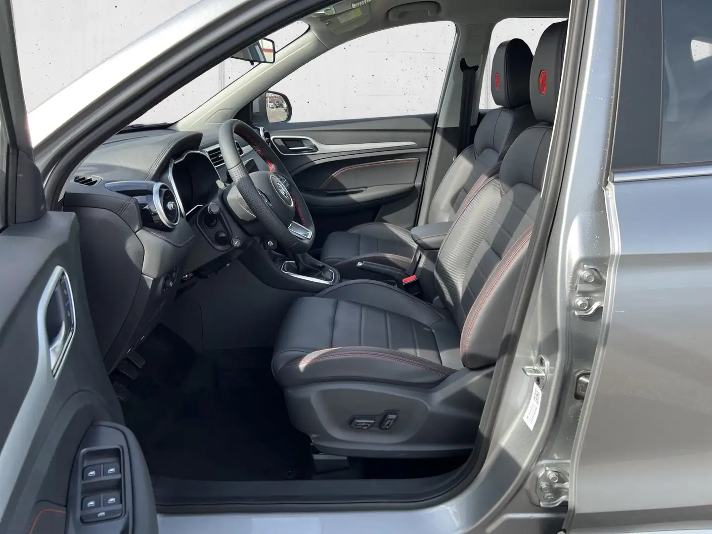 Vehicle image, number 6
