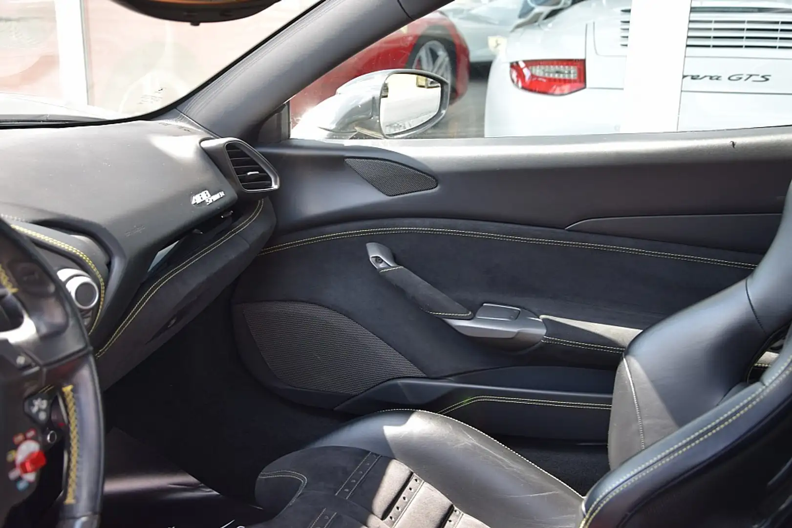 Vehicle image, number 5