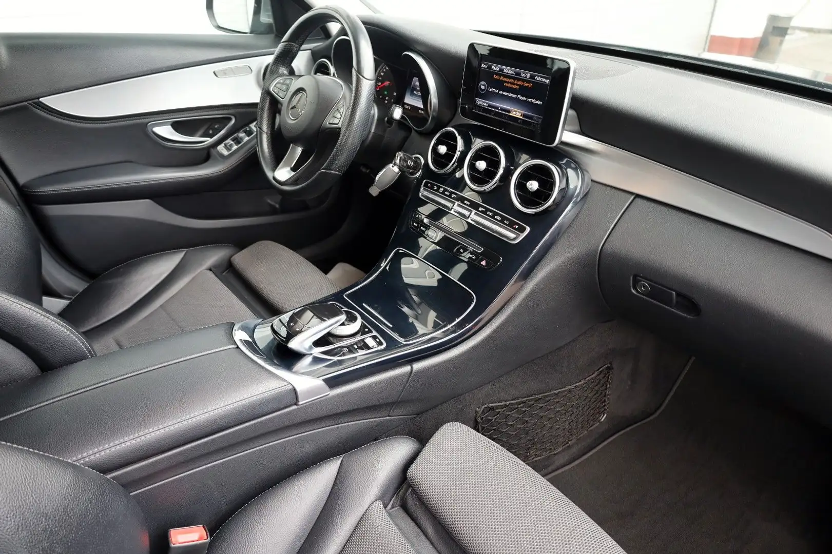 Vehicle image, number 3