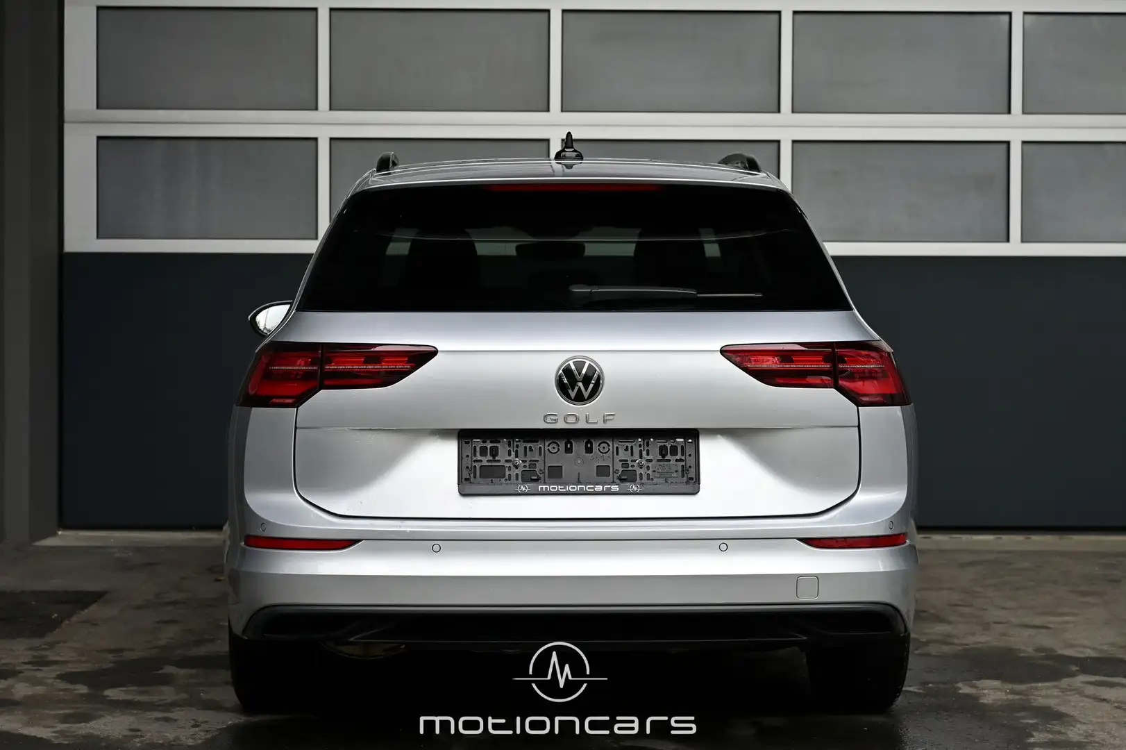 Vehicle image, number 4