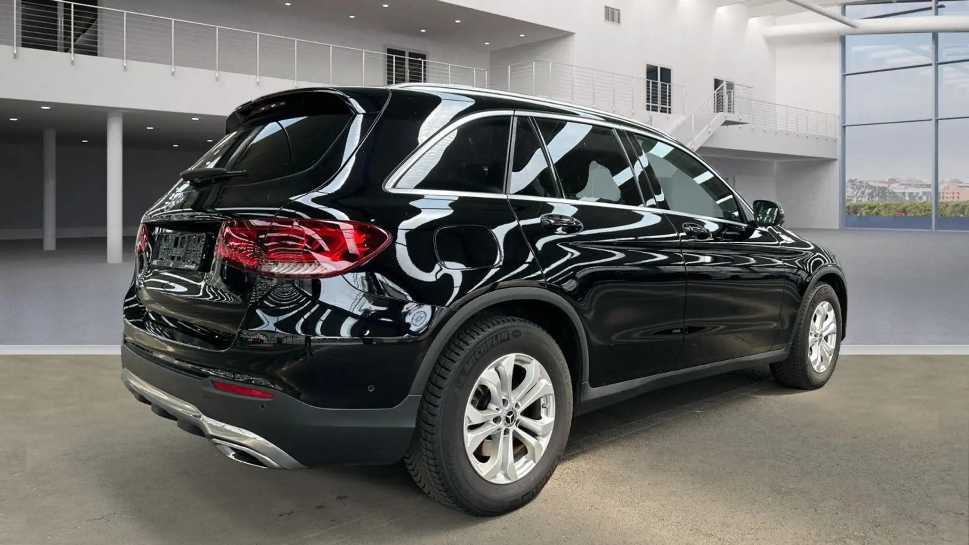 Vehicle image, number 4