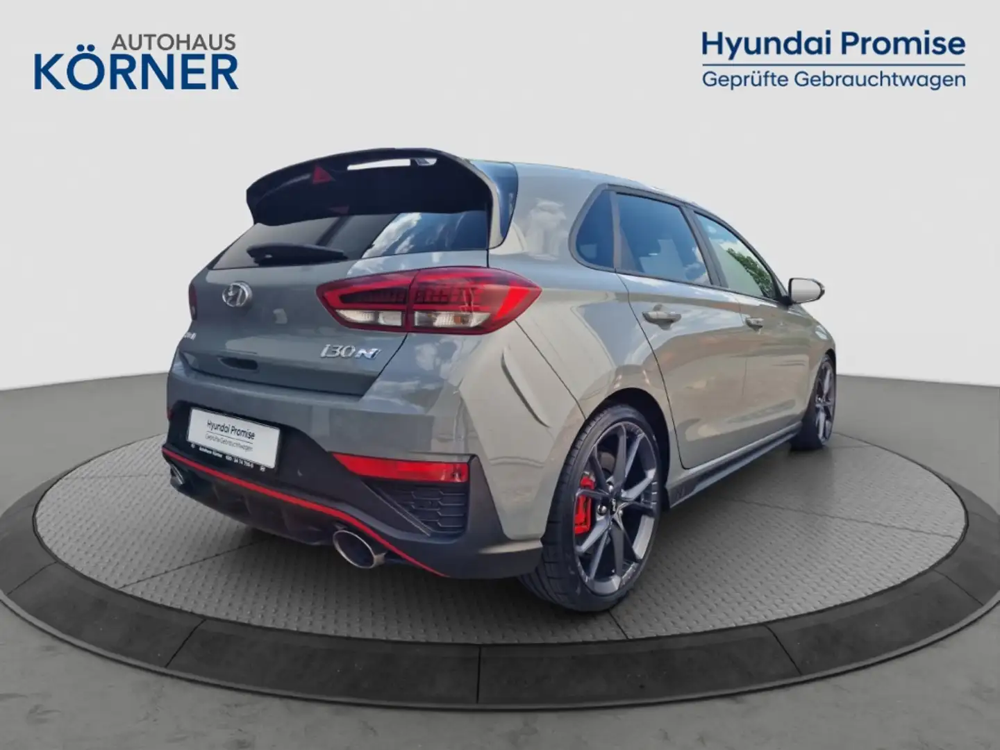 Vehicle image, number 4