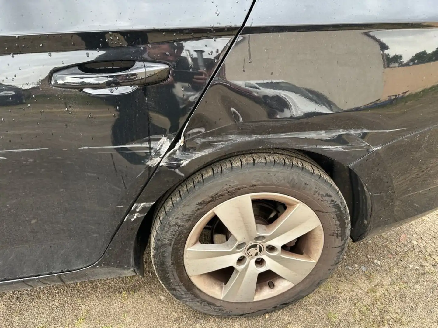 Vehicle image, number 14