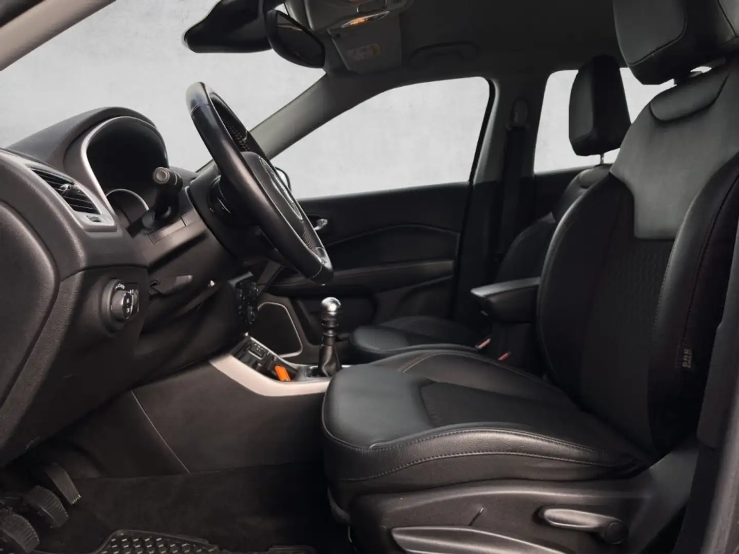 Vehicle image, number 9