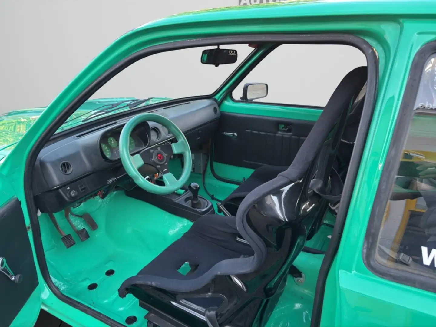 Vehicle image, number 9