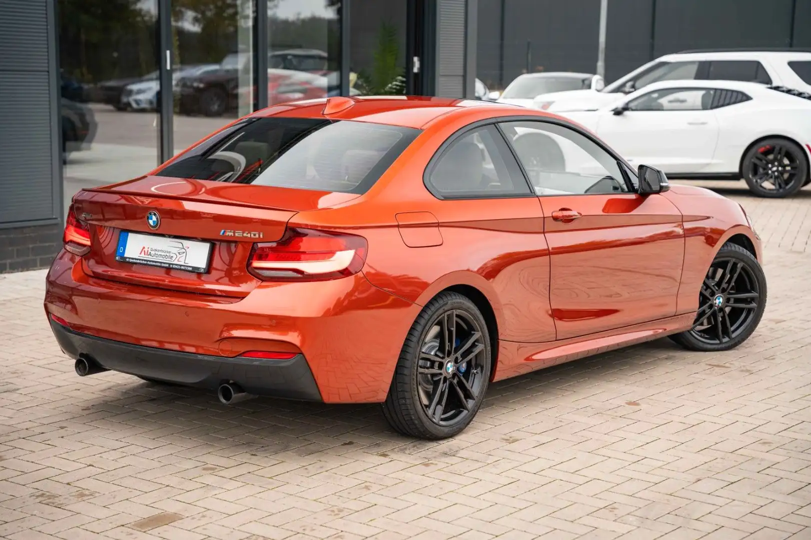 Vehicle image, number 13