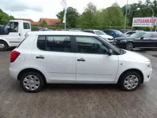 Vehicle image thumbnail, number 6
