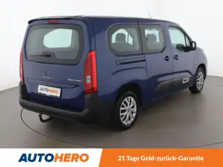 Vehicle image thumbnail, number 6