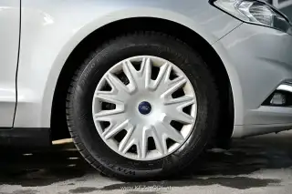 Vehicle image thumbnail, number 7